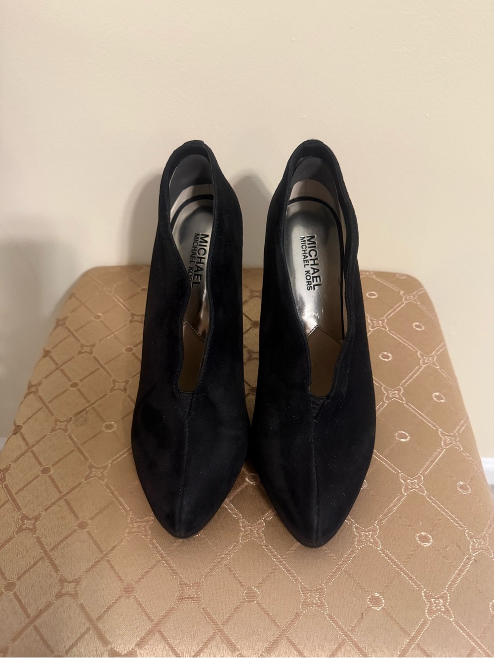 Michael Kors Black Suede Pointed Toe High Heel Pumps Booties - Picture 1 of 6